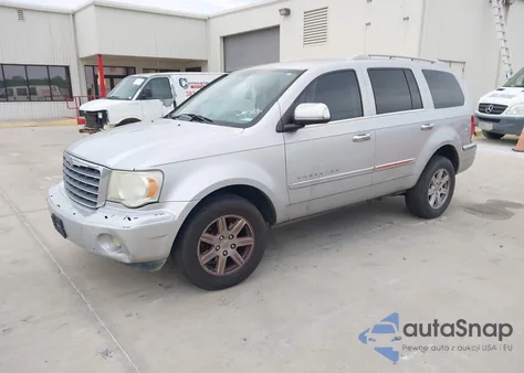 2008 Chrysler Aspen Limited z USA, uszkodzony, nr VIN 1A8HX58N98F107285